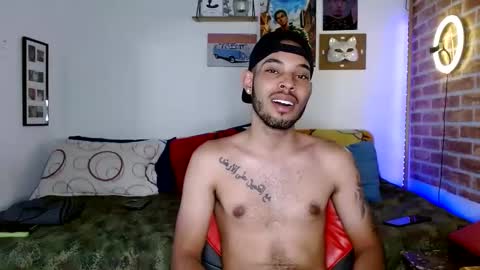 Snapshot of colinlatinbrown chatting on March 9, 7:26 pm IG online show from March 9, 7:26 pm