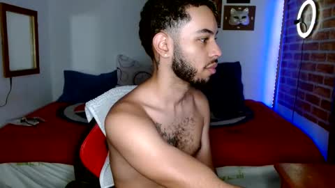 Snapshot of colinlatinbrown chatting on January 29, 9:44 am IG online show from January 29, 9:44 am