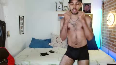 Snapshot of colinlatinbrown chatting on February 7, 5:51 pm IG online show from February 7, 5:51 pm