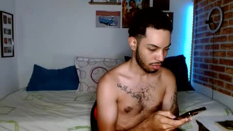 Snapshot of colinlatinbrown chatting on February 10, 11:36 am IG online show from February 10, 11:36 am