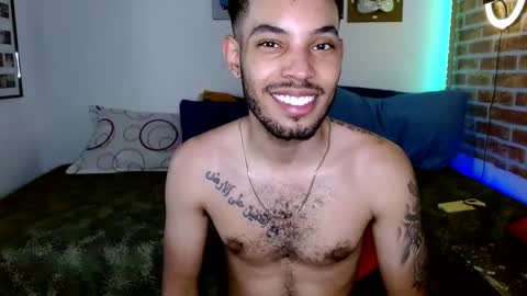 Snapshot of colinlatinbrown chatting on February 27, 6:09 pm IG online show from February 27, 6:09 pm