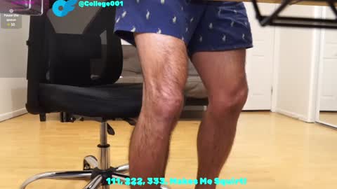 Snapshot of college001 chatting on December 7, 12:40 pm College001 online show from December 7, 12:40 pm