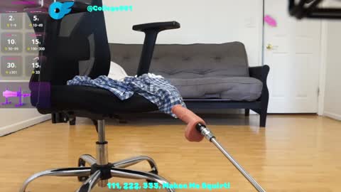 Snapshot of college001 chatting on January 28, 10:23 pm College001 online show from January 28, 10:23 pm