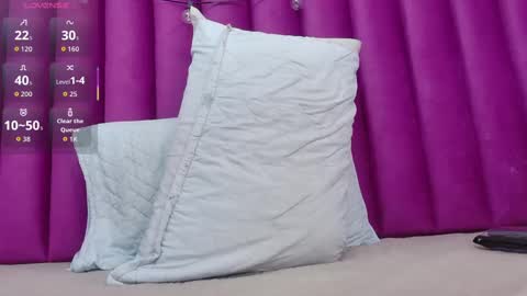  MEGAN  online show from November 1, 9:14 pm