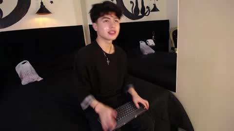 Snapshot of collinstone chatting on October 19, 3:16 pm collinstone online show from October 19, 3:16 pm