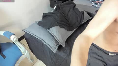 Snapshot of collinstone chatting on February 6, 2:00 am collinstone online show from February 6, 2:00 am