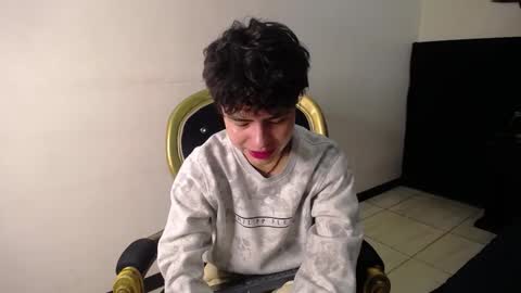 Snapshot of collinstone chatting on October 17, 4:55 pm collinstone online show from October 17, 4:55 pm