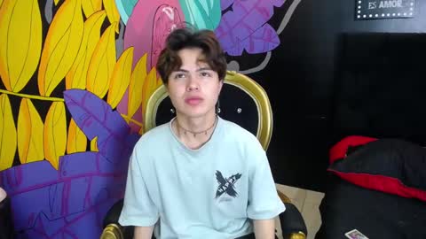 Snapshot of collinstone chatting on March 6, 2:19 am collinstone online show from March 6, 2:19 am