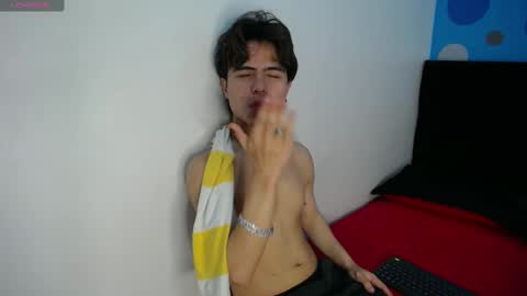 Snapshot of collinstone chatting on February 19, 8:41 pm collinstone online show from February 19, 8:41 pm