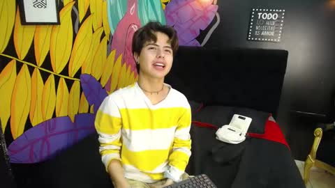 Snapshot of collinstone chatting on March 12, 8:09 pm collinstone online show from March 12, 8:09 pm