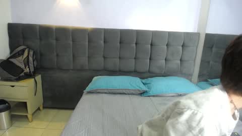 Snapshot of collinstone chatting on January 24, 1:14 pm collinstone online show from January 24, 1:14 pm