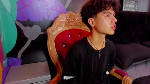 Snapshot of collinstone chatting on October 28, 5:03 pm collinstone online show from October 28, 5:03 pm