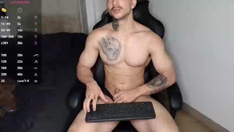 colombianmuscle8 online show from January 16, 4:28 am