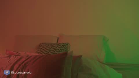 Laura online show from December 20, 2:30 am
