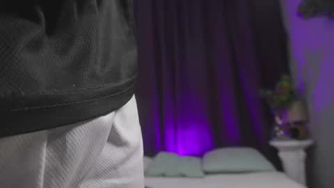 colstorw_ online show from December 22, 10:00 am