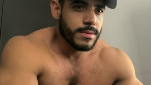 Snapshot of colton_x0610 chatting on September 19, 9:51 pm colton_x0610 online show from September 19, 9:51 pm