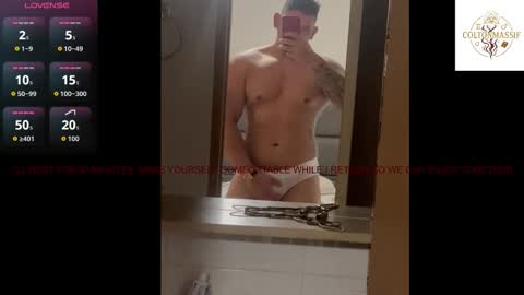 coltonmassif_ online show from November 30, 4:08 am