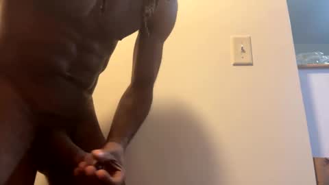 Snapshot of columbusohio614 chatting on January 31, 2:49 pm Heavyd614 online show from January 31, 2:49 pm