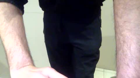 come1983 online show from March 30, 10:26 am