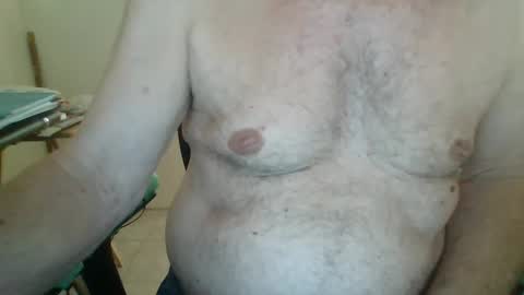 Snapshot of comeonmymouth chatting on December 2, 11:24 pm comeonmymouth online show from December 2, 11:24 pm