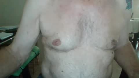 Snapshot of comeonmymouth chatting on October 10, 6:58 pm comeonmymouth online show from October 10, 6:58 pm