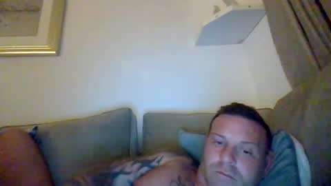 comesee10 online show from March 15, 10:24 pm