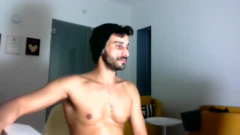 confetti3571037 online show from March 11, 10:42 pm