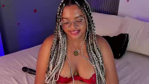 conielaurenth online show from February 15, 4:58 am