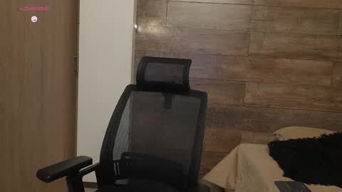 connor_h1 online show from January 12, 4:08 am