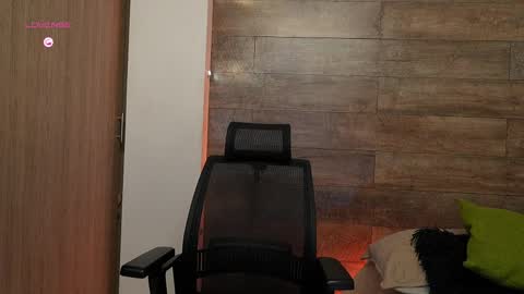 connor_h1 online show from April 11, 4:28 am