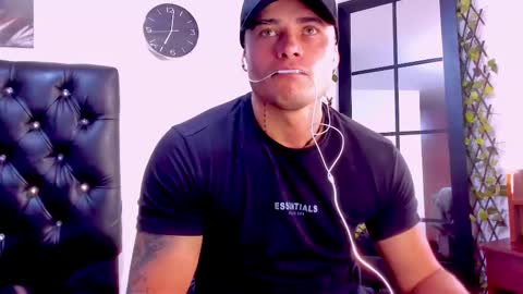 Connor Smith online show from February 19, 12:00 pm