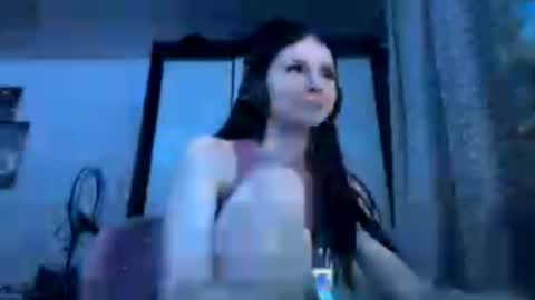 Isabella online show from December 22, 9:10 pm