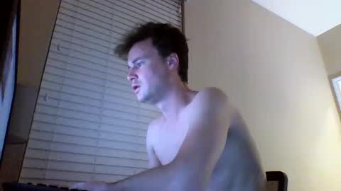 cooldude122222 online show from February 2, 4:59 am