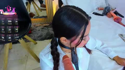 Coraline connected from 10 pm to 6 am Colombia time online show from October 9, 2:50 am