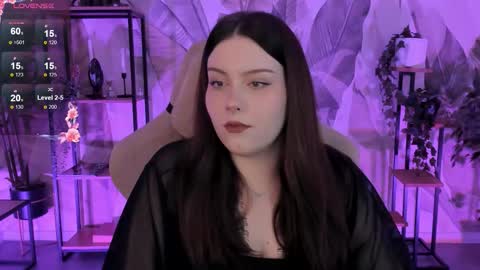 little girl who is always right or Coraline online show from October 17, 6:17 am