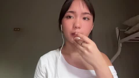 Bella online show from May 22, 8:43 am