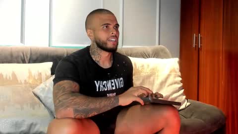 DaveMonsalve online show from November 30, 3:13 am