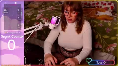 cornchloestar online show from September 10, 8:32 pm