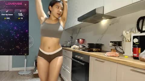 Lina online show from September 10, 7:59 pm