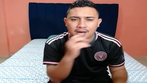 SOPHIE Y CAMILO online show from December 16, 3:57 am