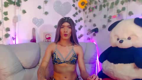 ALEXA  KIM online show from March 12, 8:52 pm