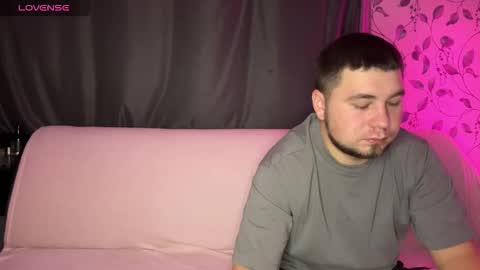 Emily  Ryan online show from October 31, 8:20 pm