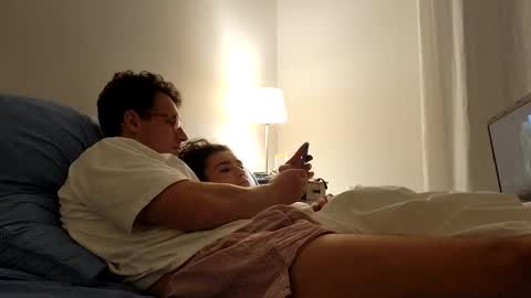 couplelille59 online show from November 11, 8:22 pm