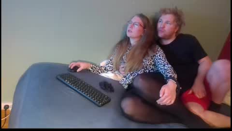 Snapshot of couples90s chatting on February 11, 9:20 am norwegian couple online show from February 11, 9:20 am