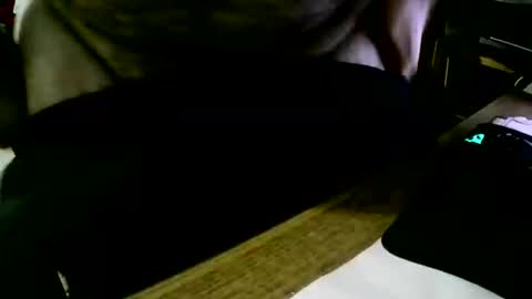 Snapshot of coyote017 chatting on February 5, 8:54 am coyote017 online show from February 5, 8:54 am