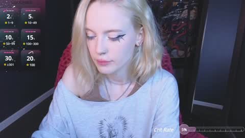 Snapshot of crackling_tati chatting on February 8, 11:55 pm Tati online show from February 8, 11:55 pm