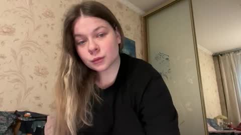 Elise online show from October 16, 2:17 pm