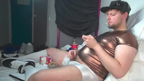 Snapshot of cravingboy chatting on February 3, 12:03 pm robin online show from February 3, 12:03 pm