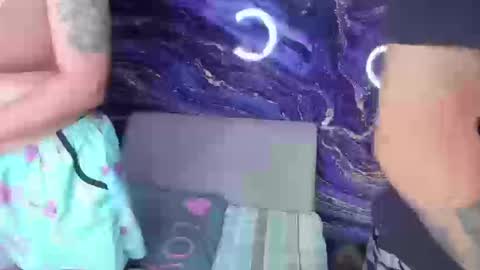 crazy_acouple_donpillo online show from September 26, 12:40 am