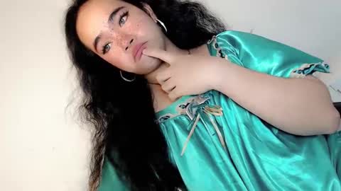 Hot Ayisha online show from January 13, 8:15 pm